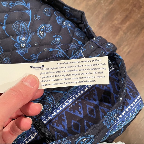 Large fabric travel duffle - Picture 4 of 4